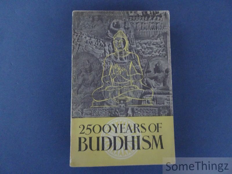 Cover van 2500 years of Buddhism.