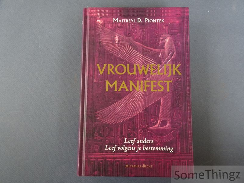 Cover van Vrouwelijk manfiest. Leef anders volgens je bestemming.