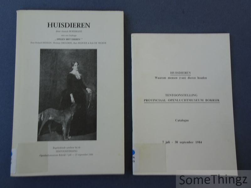 Cover van Huisdieren, met een bijdrage : "Spelen met dieren" : begeleidende synthese bij de tentoonstelling. [Met bijbehorende catalogus voor de tentoonstelling: Huisdieren - waarom mensen (van) dieren houden].