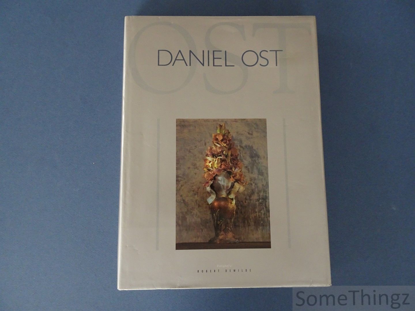 Cover van Daniel Ost. Bladeren in Bloemen.