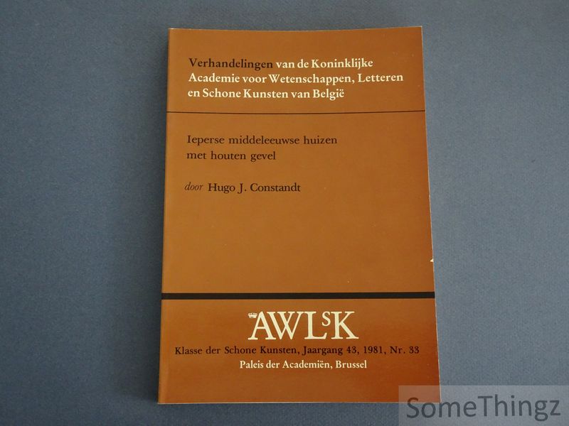Cover van Ieperse middeleeuwse huizen met houten gevel