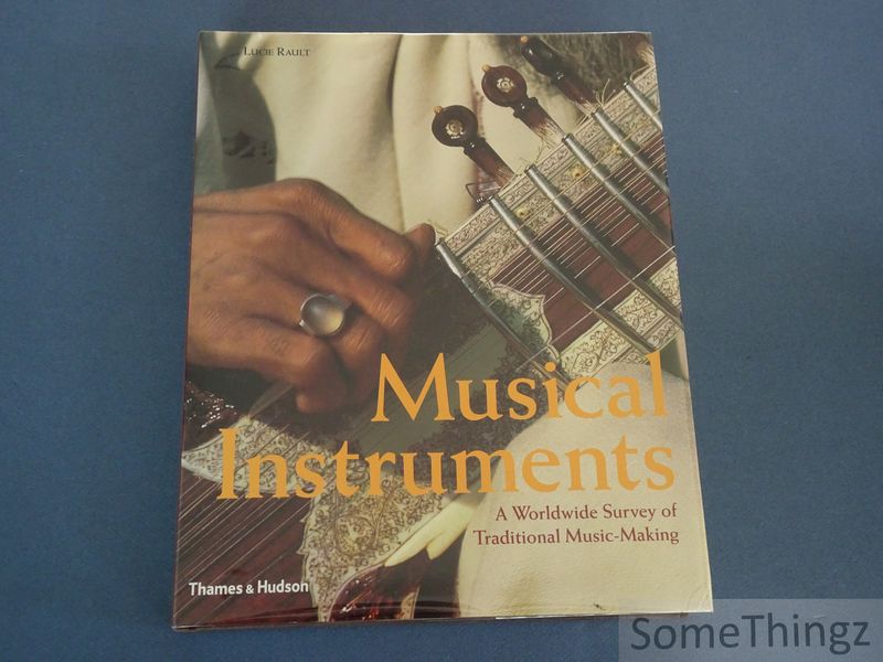 Cover van Musical instruments: a worldwide survey of traditional music-making