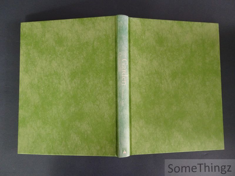 Cover van Antique garden ornament. Two centuries of American taste. [No dustjacket.]