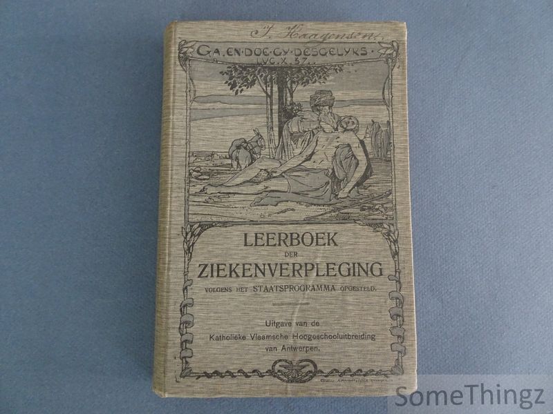 Cover van Leerboek der ziekenverpleging opgesteld volgens het staatsprogramma.